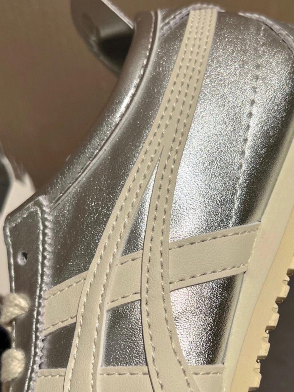 Women’s Onitsuka Tiger Mexico 66 Silver White Metallic Retro Sneakers - Picture 5 of 10